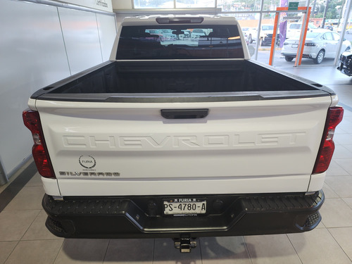 Chevrolet Silverado 4.3 1500 Doble Cabina Ls V6 4x2 At
