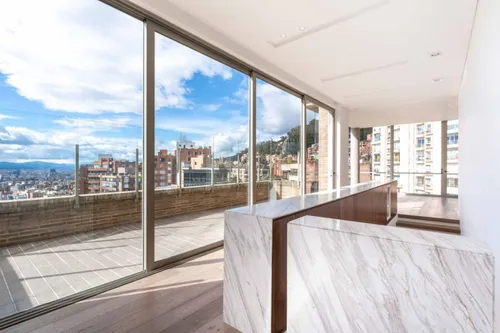 Apartamento En Venta En Los Rosales. Cod V3001