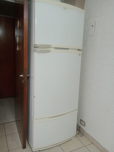 Heladera Whirlpool No Frost420t Motor Funciona No Enfria 