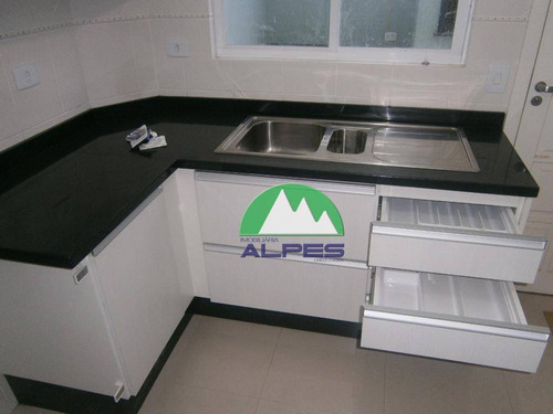 Imagem 30 de 30 de Triplex Mobiliado E Super Bem Localizado! - So1613