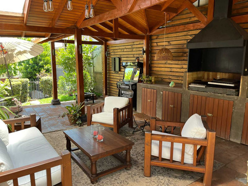 Cómoda Casa Con Inigualable Vista (63494)