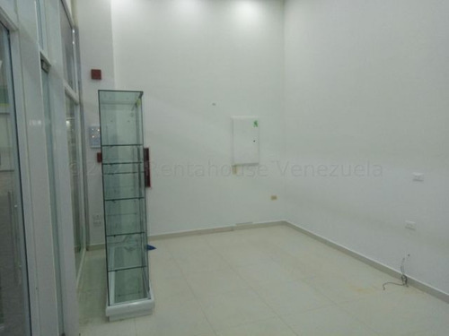 Imagen 29 de 30 de Local Comercial En Alquiler En Barquisimeto. Selena Pacheco Tlf. 04245197639. Cód. 22-23176. Lara, Venezuela