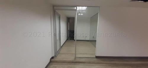 Imagen 8 de 30 de Galpon En Venta Este Barquisimeto, Amplio Estacionamiento, Info. 0424-5325471, Codigo 22-17700 Mf