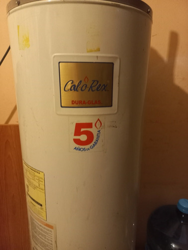Imagen 3 de 4 de Boiler Calorex De 62 Litros