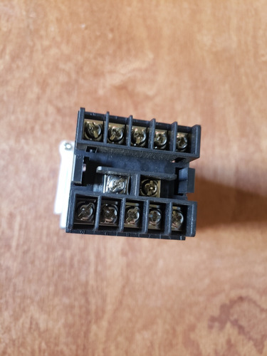 Contador De Temporizador Programable Autonics Ct6s-2p4 2 Eta (Usado)