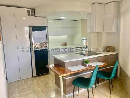 Alquiler De Apartamento En Lomas De Bello  Monte.