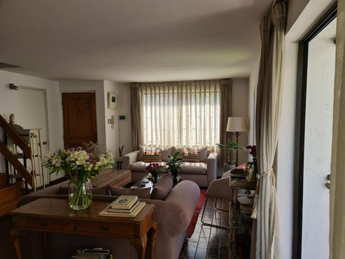 Encantadora Casa En La Reina A Pasos Metro Principe De Gales
