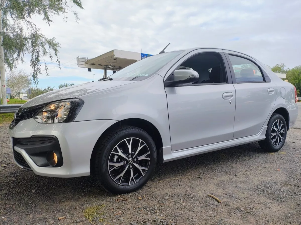 Toyota Etios 1.5 Sedan Xls At