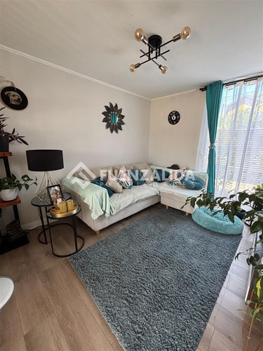 Casa En Venta De 3 Dorm. En Isla De Maipo