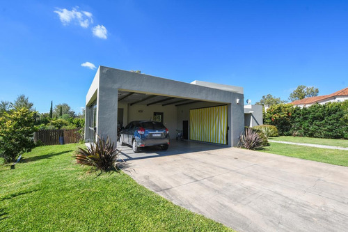 Imagen 7 de 30 de Casa De 3 Dormitorios En Venta Con Pileta Aldea Golf Barrio Cerrado Privado