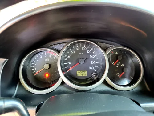 Mazda BT-50 2.6 B26d49