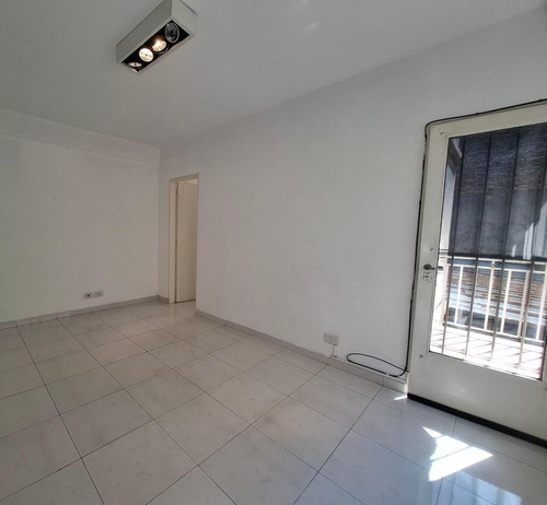 Departamento En Venta - 1 Dormitorio 1 Baño - Ramos Mejía