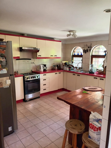 Excelente Casa Simon Gonzalez-ossandon