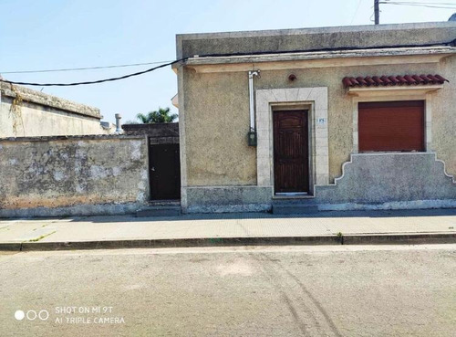 Imagen 1 de 8 de Casa En Venta