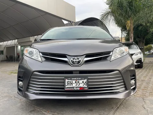 Toyota Sienna 3.5 Xle Piel At