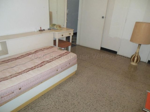 Imagen 9 de 20 de Casa En Venta En San Bernardino # 22-12150