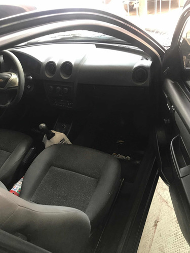 Chevrolet Celta 1.4 Ls+aa 2011 C/gnc 3ptas