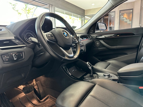 Imagen 6 de 8 de Bmw X1 Sportline 20 I Sdrive 30.000km
