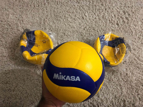 Balón De Voleibol Mikasa V200w Fivb