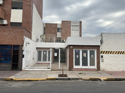 Departamento En Venta Barrio Alberdi  Zona Central De Policia