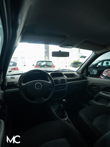 Renault Clio 1.2 Campus Pack Ii 75cv