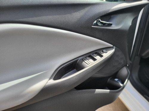 Chevrolet Onix plus 1.0 Lt