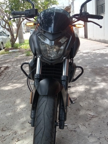 Imagen 2 de 11 de Bajaj Dominar 400
