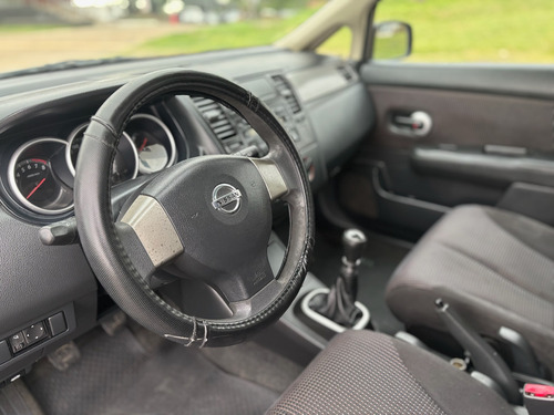 Nissan Tiida 1.8 Acenta