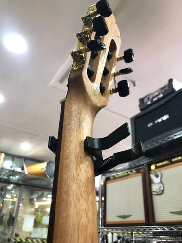 Imagem 3 de 4 de Braçadeira Capotraste Para Violão, Guitarra, Baixo, Ukulele