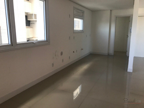 Imagem 4 de 15 de Apartamento Novo 3 Suítes No Centro - V-3878
