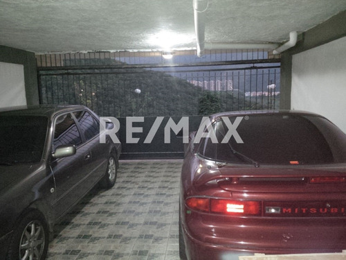 Imagen 9 de 10 de Venta De Town House En Parque Caiza