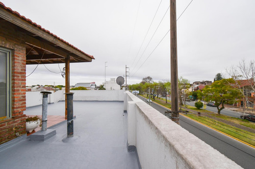 Venta Ph 4 Ambientes Sin Expensas C/ Terraza, Quincho Y Parrilla. Bernal. Apto Credito.