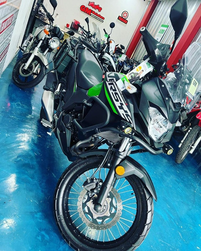 Imagen 2 de 18 de Kawasaki Versys 300 Abs