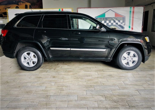 Imagen 3 de 14 de Jeep Grand Cherokee Laredo Lujo