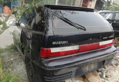 Sucata Suzuki Swift ( P/ Retirada De Peças).
