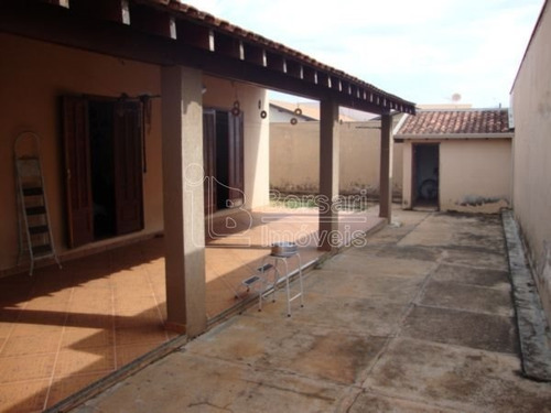 Imagem 3 de 5 de Venda De Casas / Padrão Na Cidade De Araraquara 3848