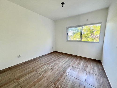 Duplex En Venta En Castelar Sur