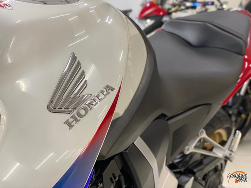 Imagem 3 de 10 de Honda Cb1000r