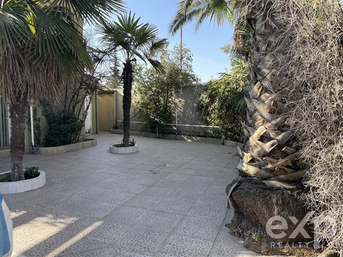 Propiedad Con Piscina Y Patio 329 M² En Sta Rosa Del Peral