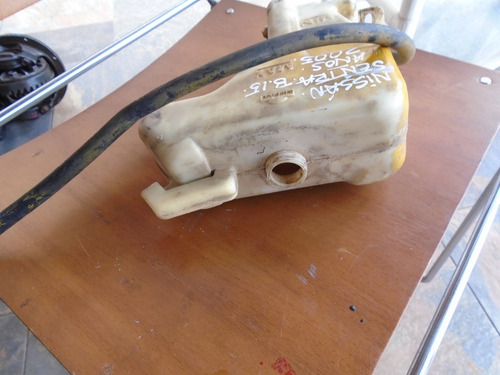 Imagen 2 de 3 de Vendo Tanque De Coolnat De Nissan B15, 2005, # 21710 6m100