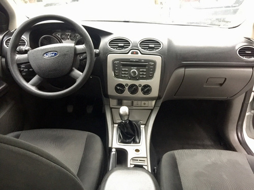 Ford Focus Exe Trend 1.6l Nafta 4p 2014