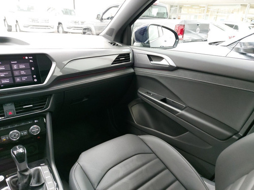 Imagen 11 de 22 de Volkswagen Taos Highline 250tsi