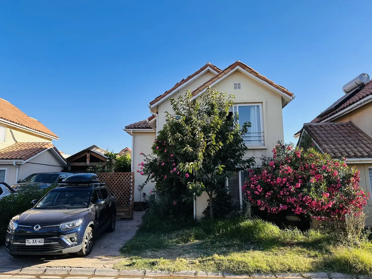 Imagen 1 de 30 de En Venta Casa Con Piscina En Laguna Del Sol