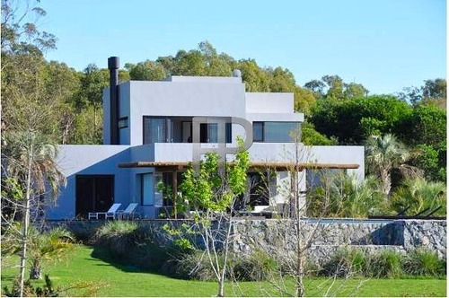 Imagen 3 de 13 de Chacra En Venta Punta Piedras 4 Dorm, 9928 Has #1820