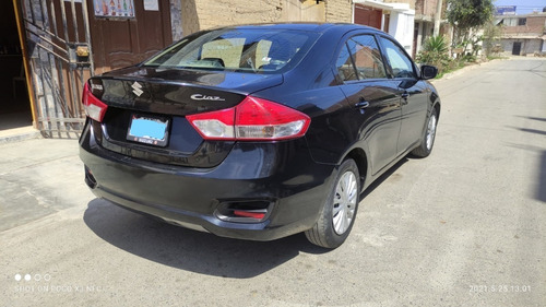 Suzuki Ciaz Color Negro 2018 Semi Full Con Glp
