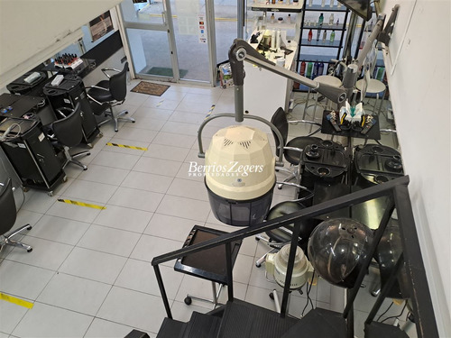 Local Comercial De 3 Niveles En Venta Cobres De Vitacura