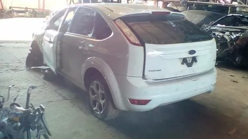Imagem 11 de 20 de Sucata Ford Focus 2.0 16v 2012 Somente Para Venda De Peças