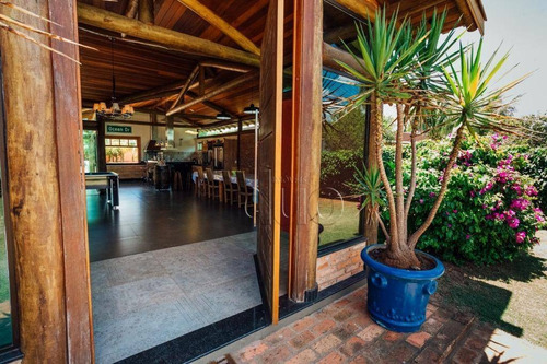 Chácara Com 3 Dormitórios À Venda, 1800 M² Por R$ 1.800.000,00 - Condomínio Ondas Grandes Santa Maria - Anhembi/sp - Ch0105