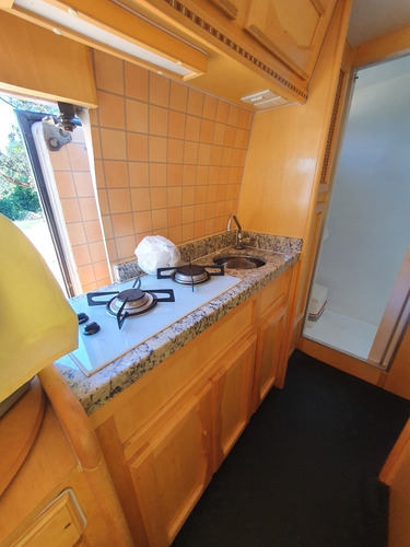Imagem 9 de 14 de Mb180d Mercedes-benz Motor Home Completo Perfeito Viagem