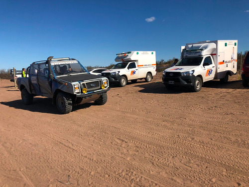 Imagen 5 de 5 de Ambulancias 4x2 - 4x4 Traslado Y Alquiler Médico Enfermería